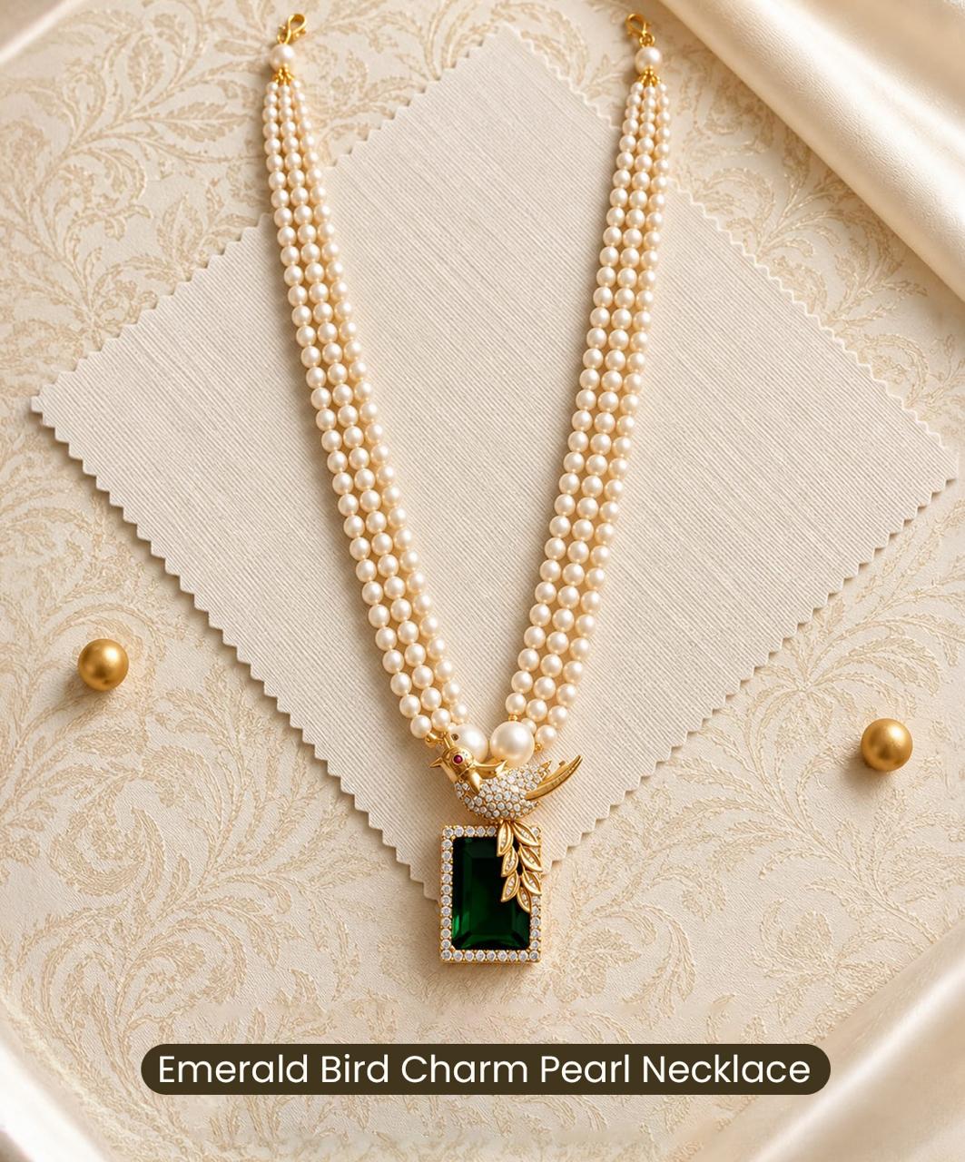 Emerald Bird Charm Pearl Necklace